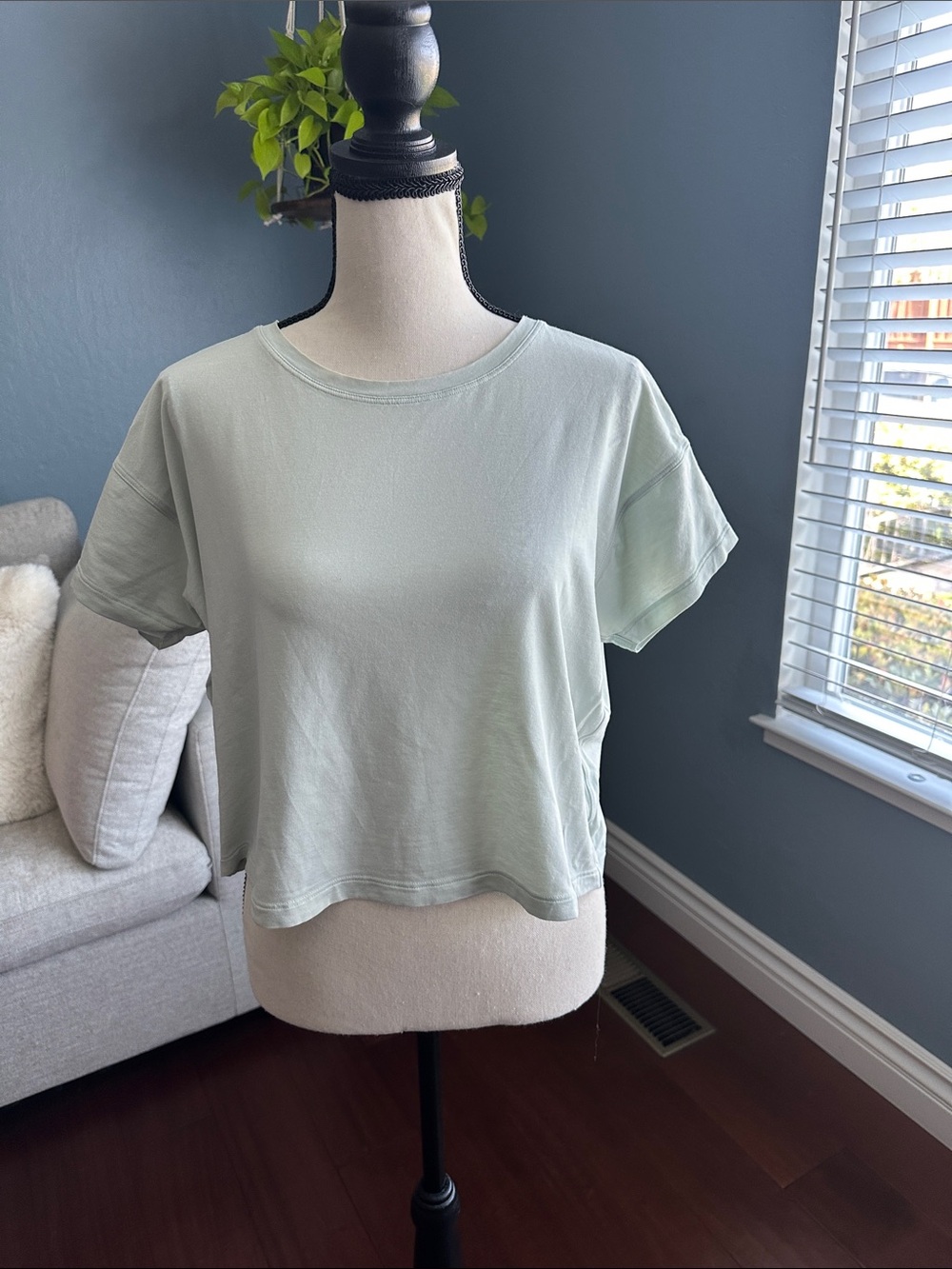 Lululemon Cates Tee.   Size 6